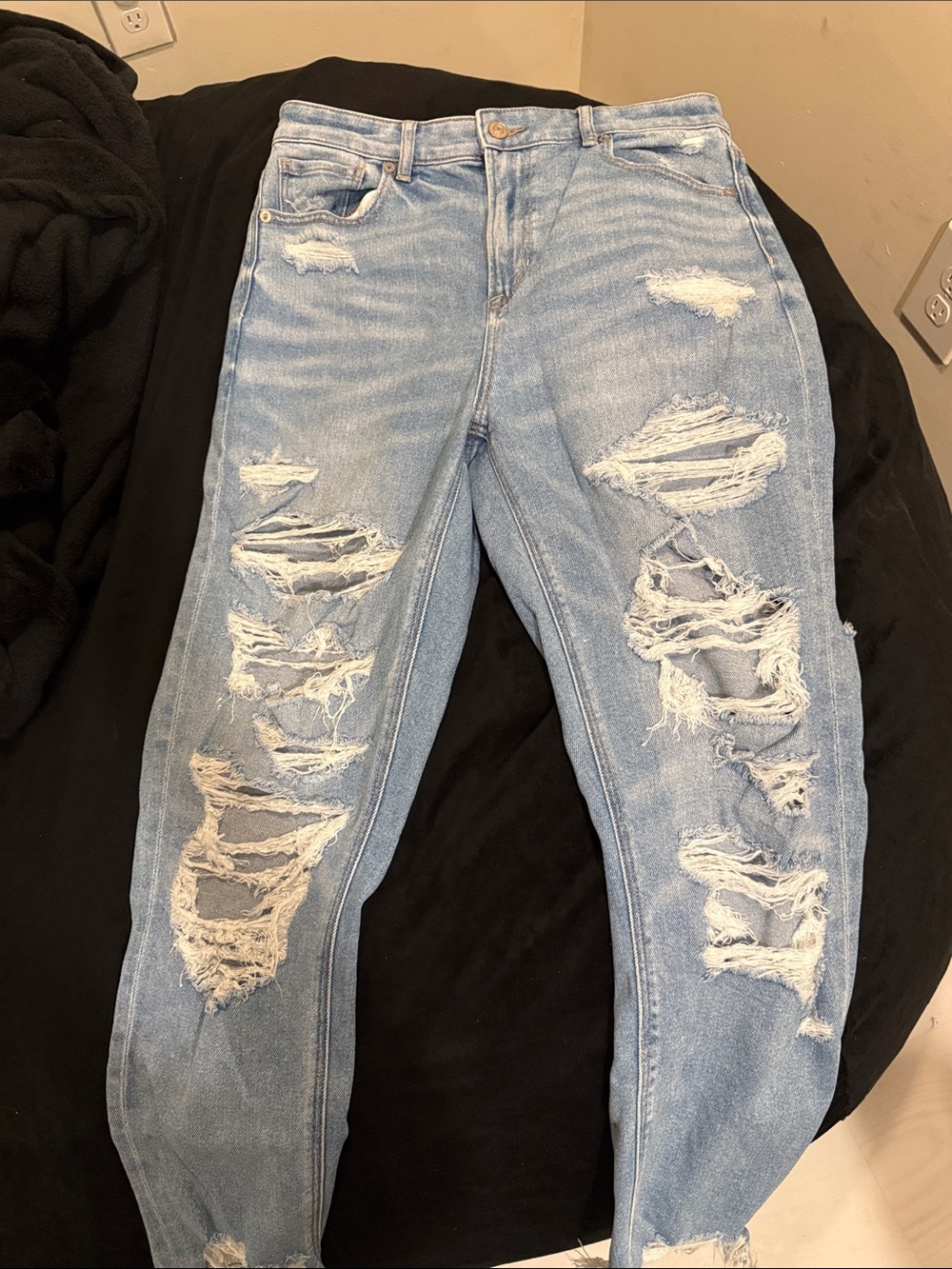 AE mom jean sz 10